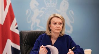 Liz Truss is stepping down as Prime Minister after failing to “fulfill her mandate”.